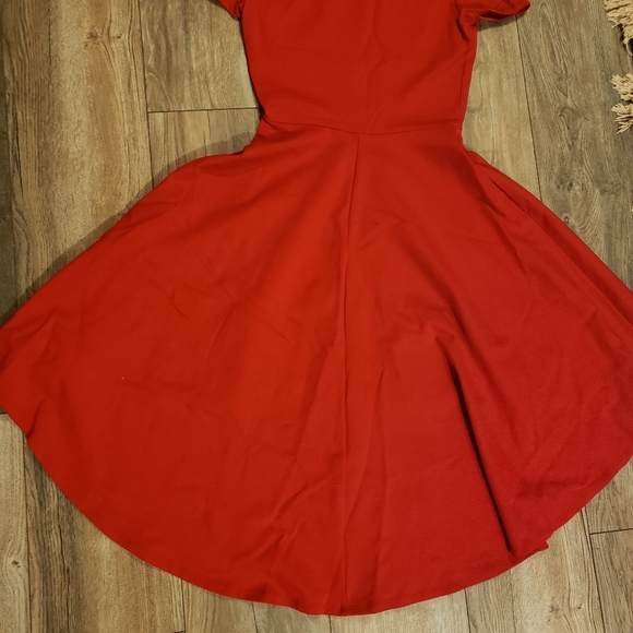 ❤Red Dress❤ - Picture 3 of 3
